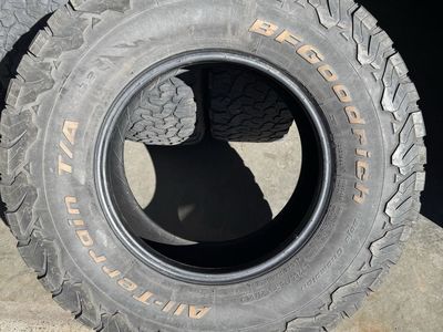 BFGoodrich All-Terrain T/A KO2 Tires - 265/75R16 (Used)