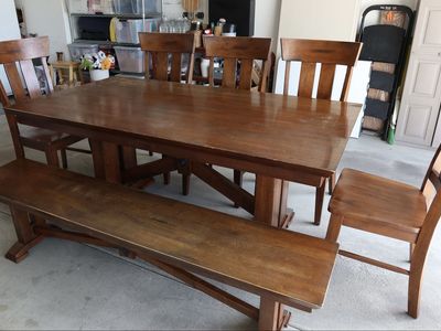 World market dining table