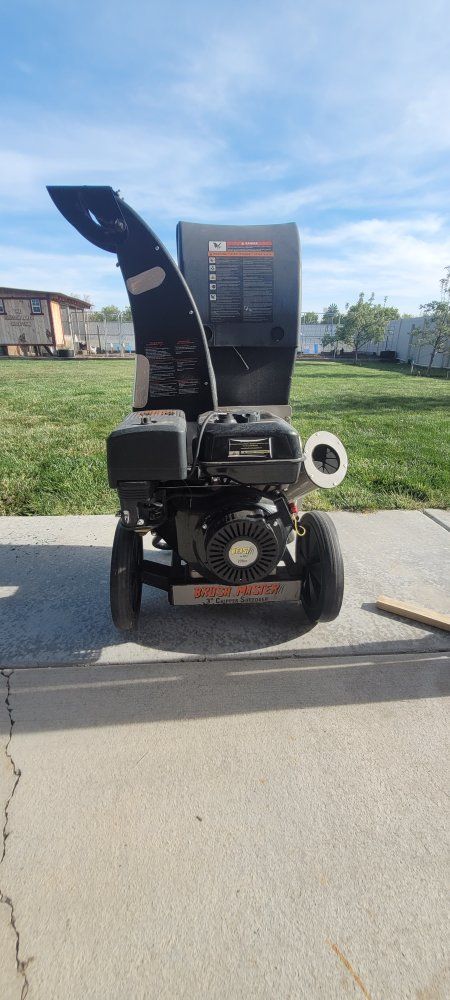 Bush Master 3" chipper/shredder