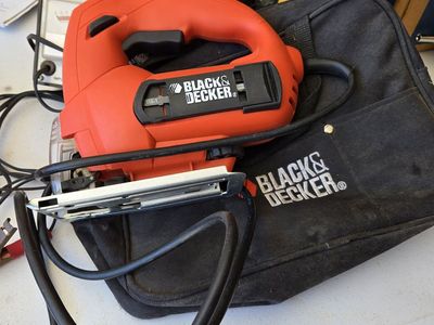 Black & Decker JS600 Corded Jig Saw with Storage Bag - Orange/Black