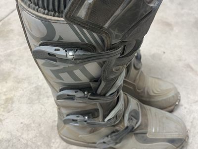 O’Neal boots