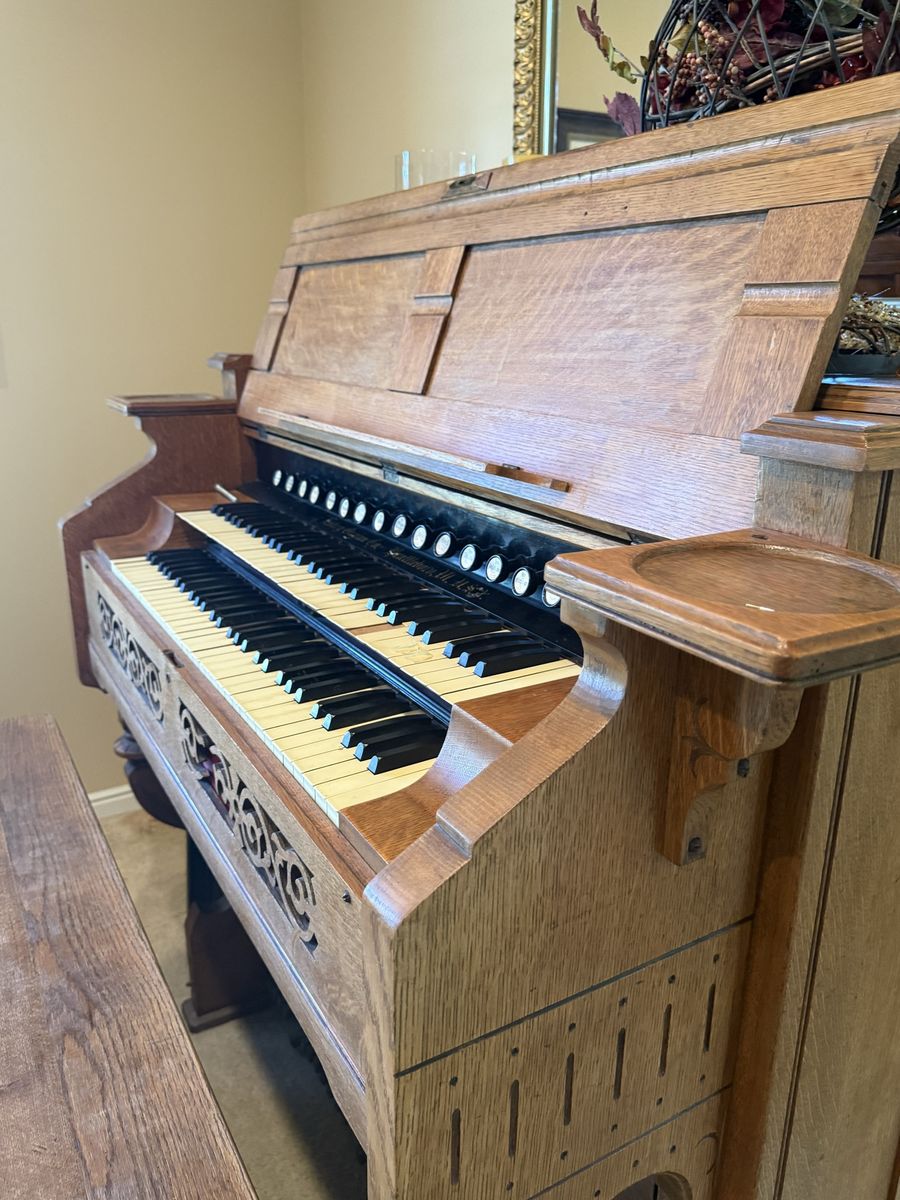 Main image 10