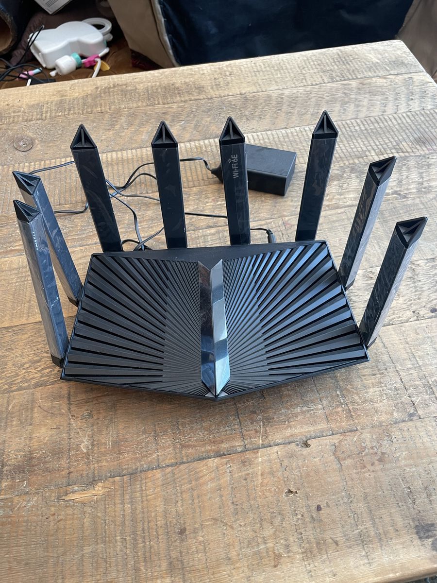 TPLink AXE7800 tri-band