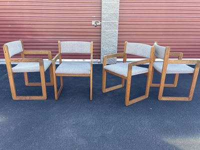 Beautiful Mid Century Modern arm chairs dining chairs, office chairs, accent chairs, USA made sled base 10 avail vintage MCM
