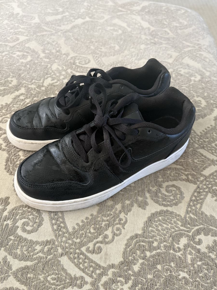Nike Women's Court Borough Low Black Sneakers Size 8