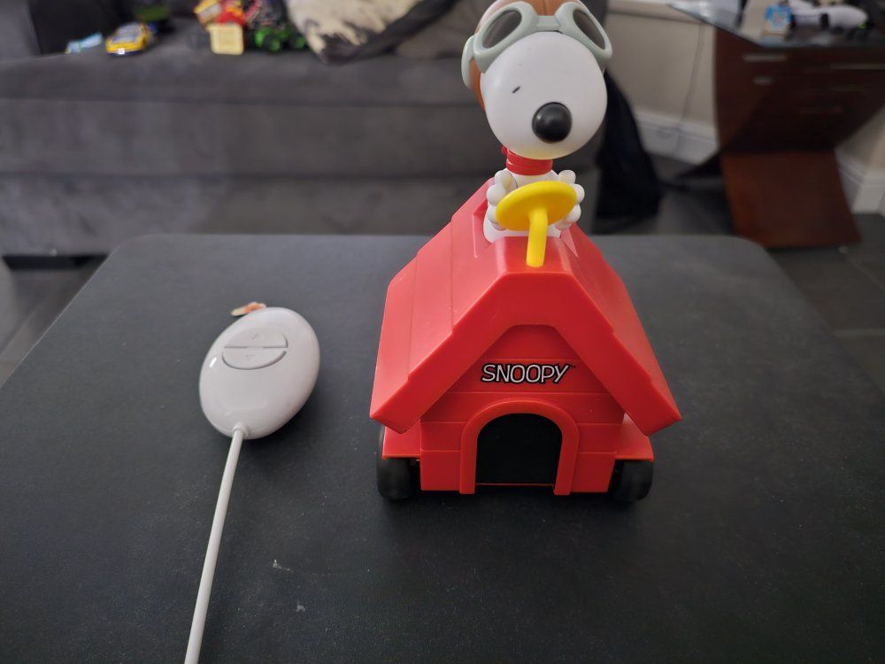 Peanuts flying ace