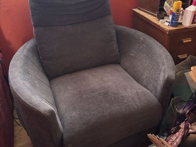Electric reclining lift chair