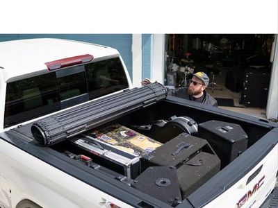 Bak Revolver X4s Hard Roll Up Tonneau Cover