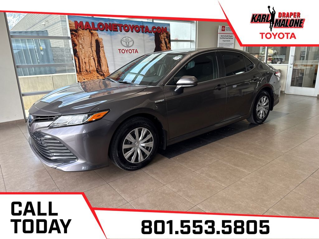 2020 Toyota Camry Hybrid LE