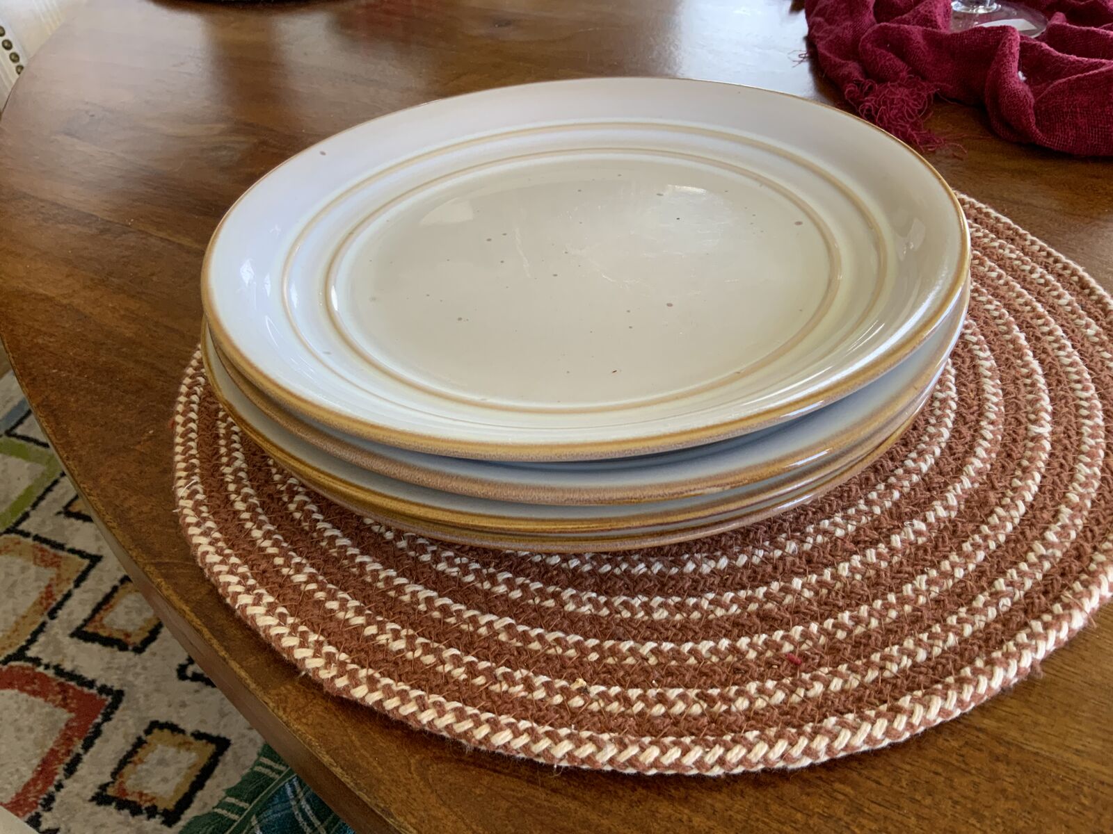 BEAUTIFUL STONEWARE DINNER PLATES. 4 IN TOTAL. ALL IN PERFECT CONDITION. CASH/VENMO ONLY