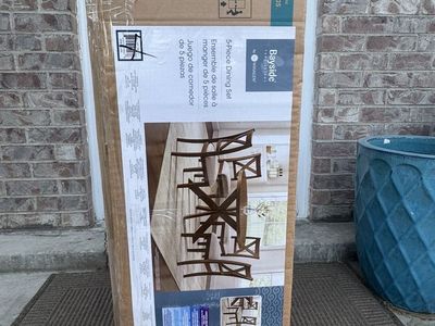 2 chairs