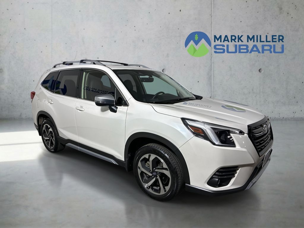 2023 Subaru Forester Touring