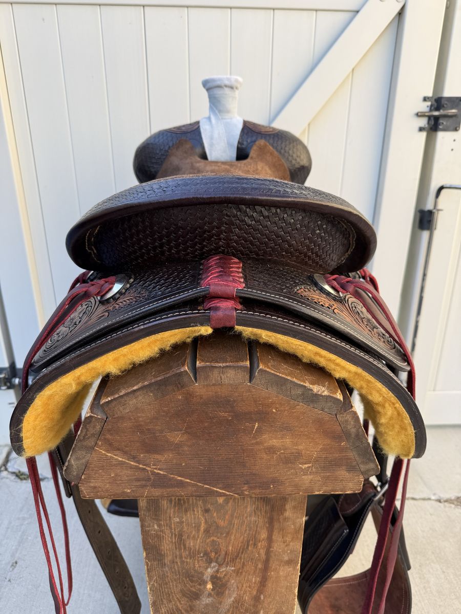 Main image 6