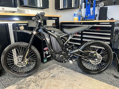 Surron light bee x 2023