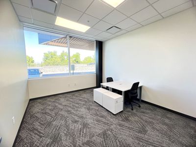 Need a Quiet Office Today? Rent by the Hour with Full Support