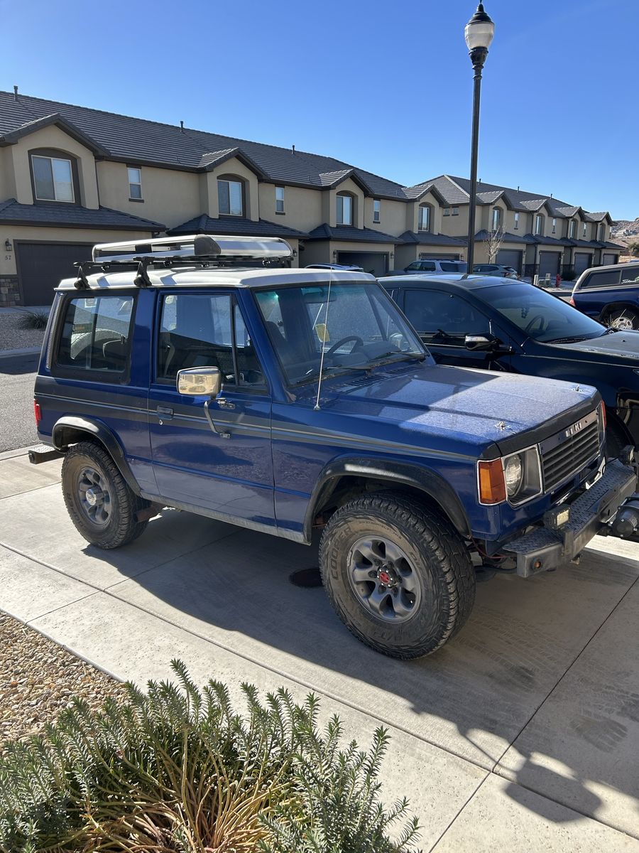 1987 Mitsubishi Montero 