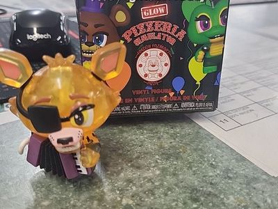 Funko Pizzeria Simulator Mystery Minis Glow Freddy Bear Figure 1/6 Rarity FNaF Unopened Box