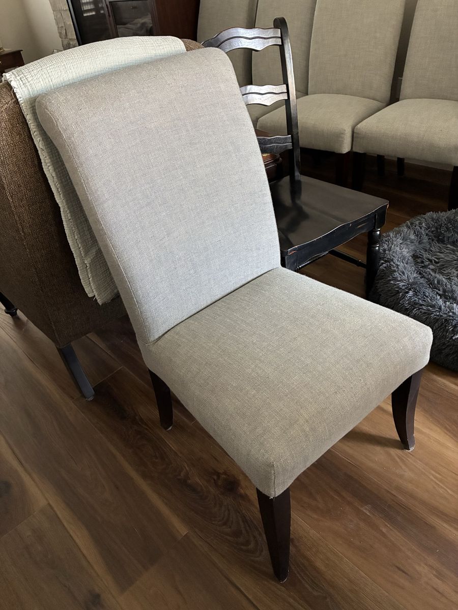 6 x Upholstered Dining Chair with Light Fabric and Dark Wood Legs