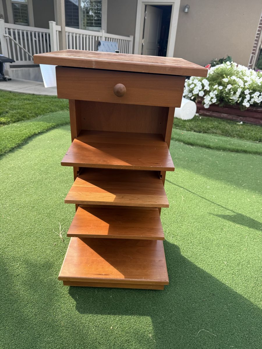 Orvis Magazine Rack