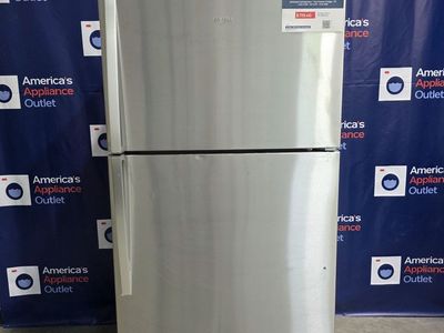 Whirlpool Refrigerator - Top Freezer Fridge - 33 inch wide - 20 CuFt - Unit E68