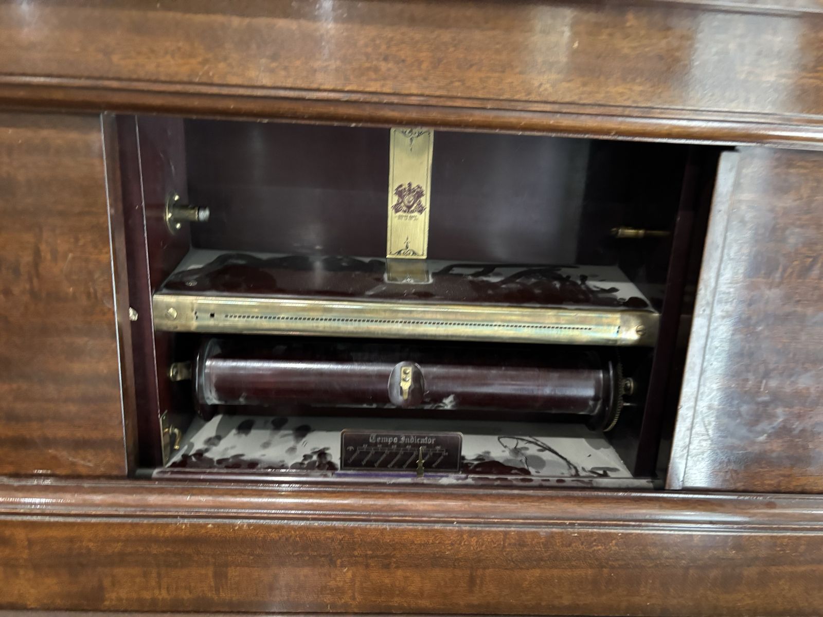 Main image 3
