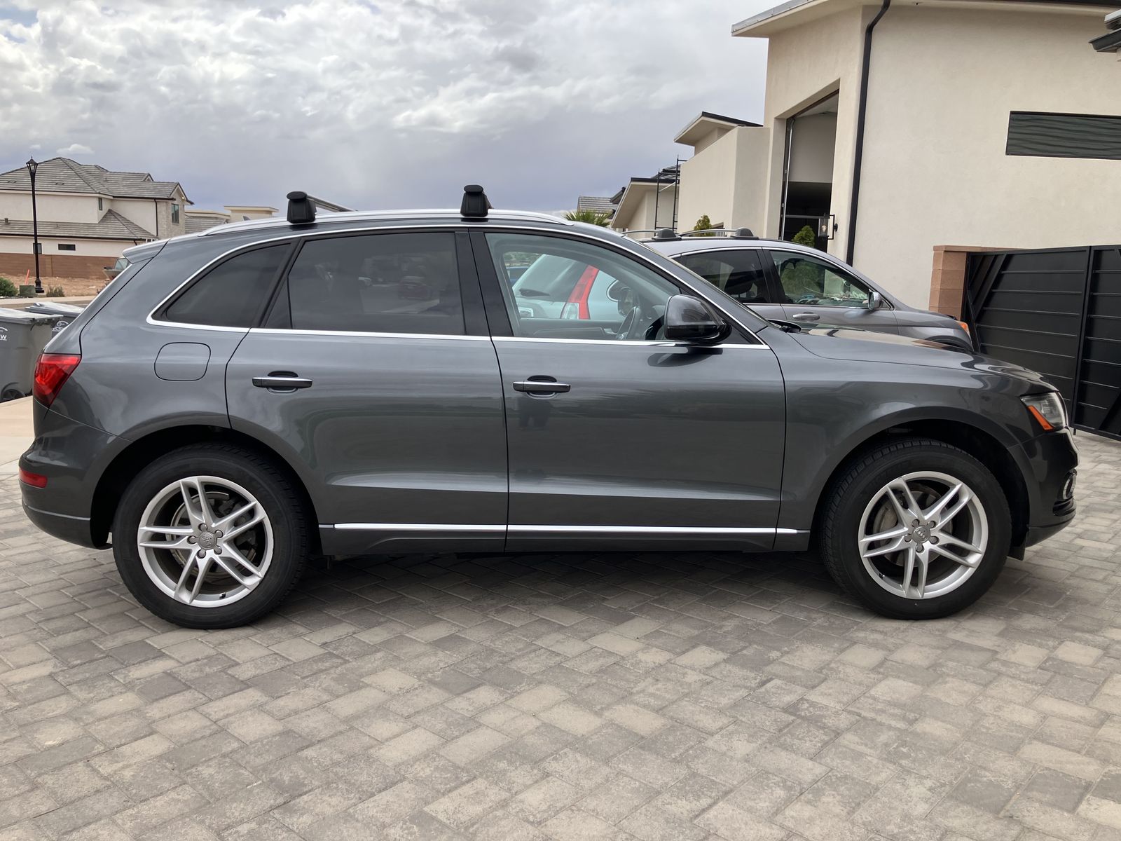 2016 AUDI Q5 2.0T quattro Premium Plus