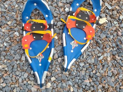 red feather kids snowshoes