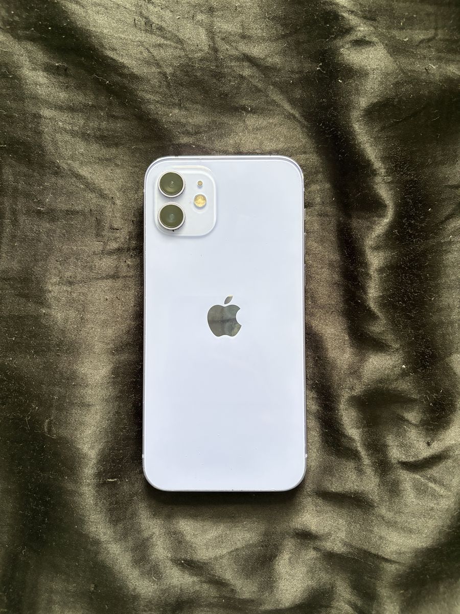 Purple Apple iPhone 12 64GB