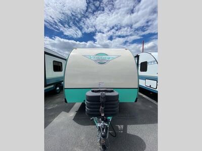 New 2025 Gulf Stream RV Vintage Cruiser Retro Trailer (19RBS)