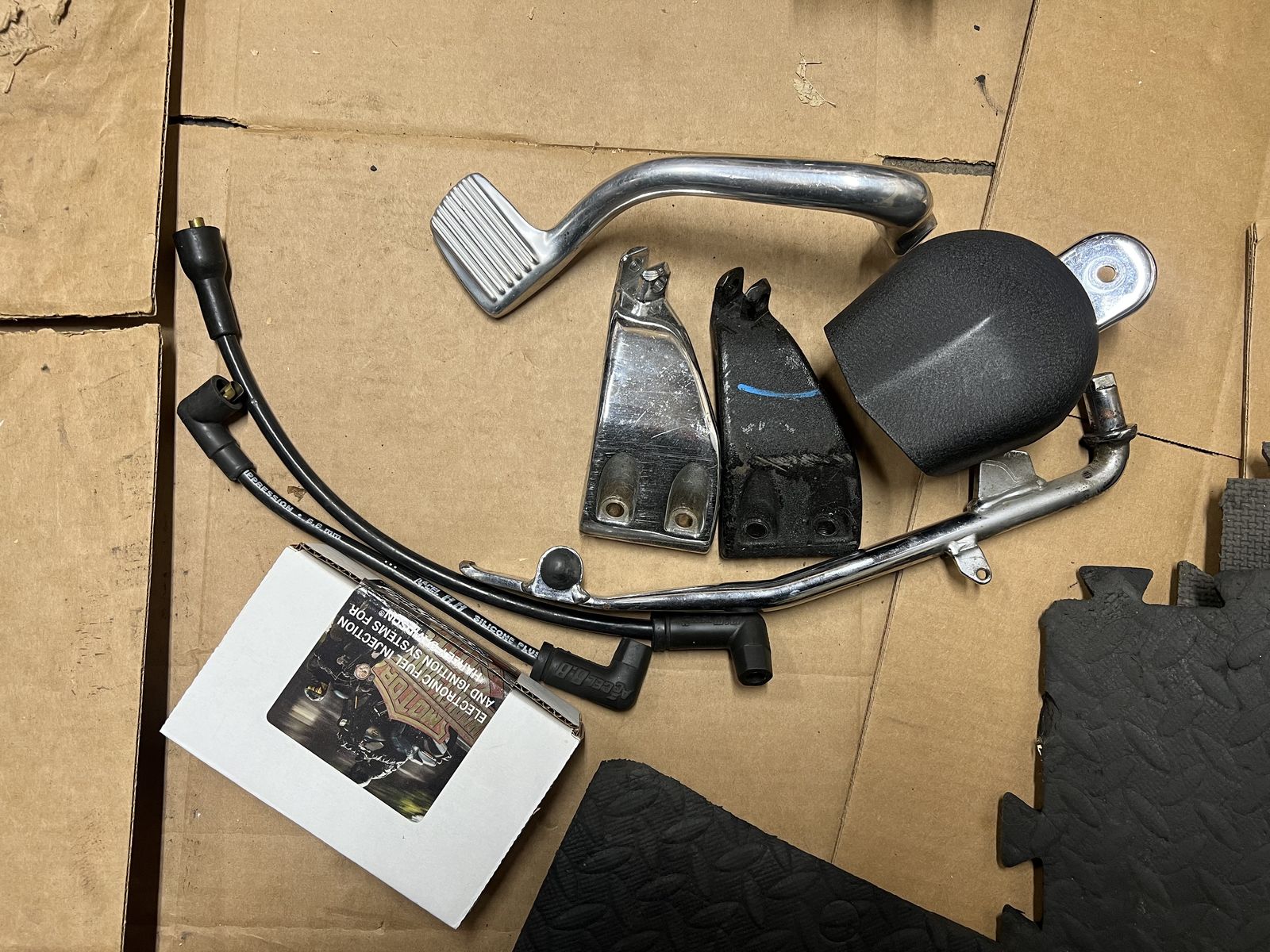 Harley Davidson DYNA mid control Parts Etc