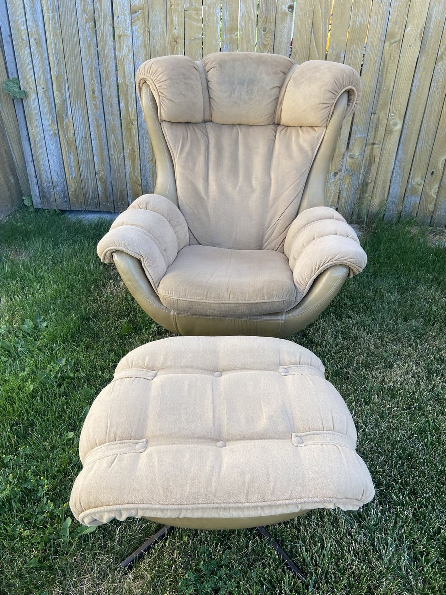 MCM Scoop Chair