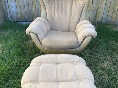MCM Scoop Chair