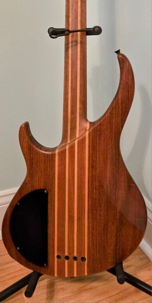 Main image 4