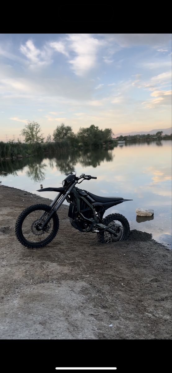 Sur-Ron ultra bee 2024