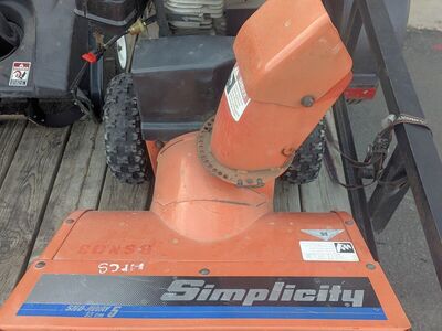 SIMPLICITY SNOW BLOWER