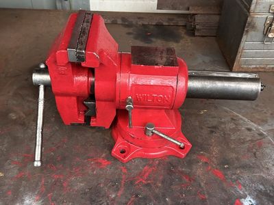 Wilton 5” Red Bench Vise rotates 360 degree. Heavy Duty Workshop Tool