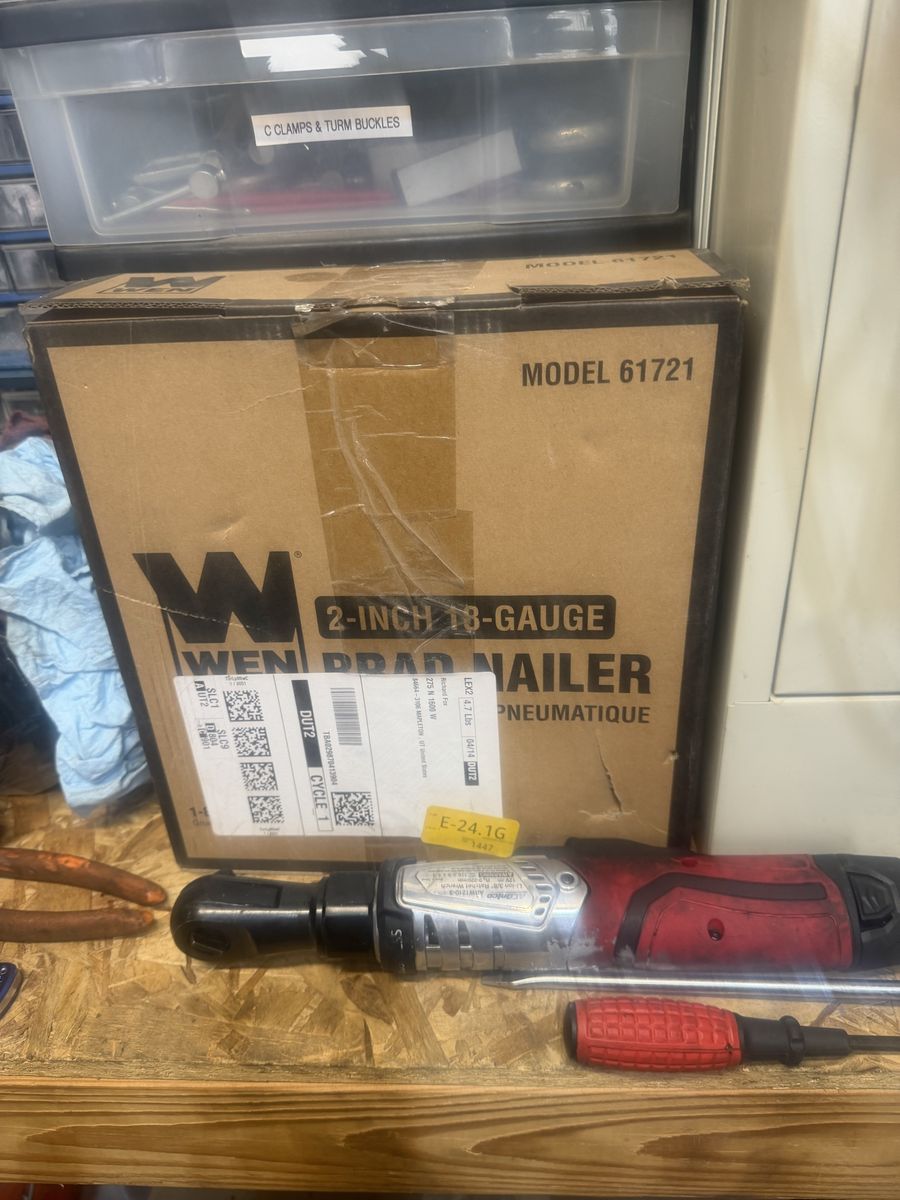 New WEN Model 61721 2-Inch 18-Gauge Pneumatic Brad Nailer in Box