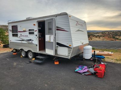 2010 Trailer - 19 foot, sleeps 4 to 5, tandem axle, affordable camping