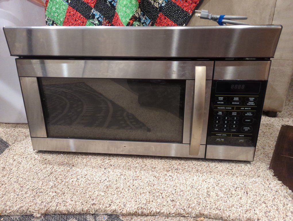 1000W output MagicChef microwave