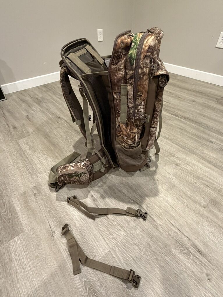 Alps Outdoorz Traverse EPS 74L Backpack