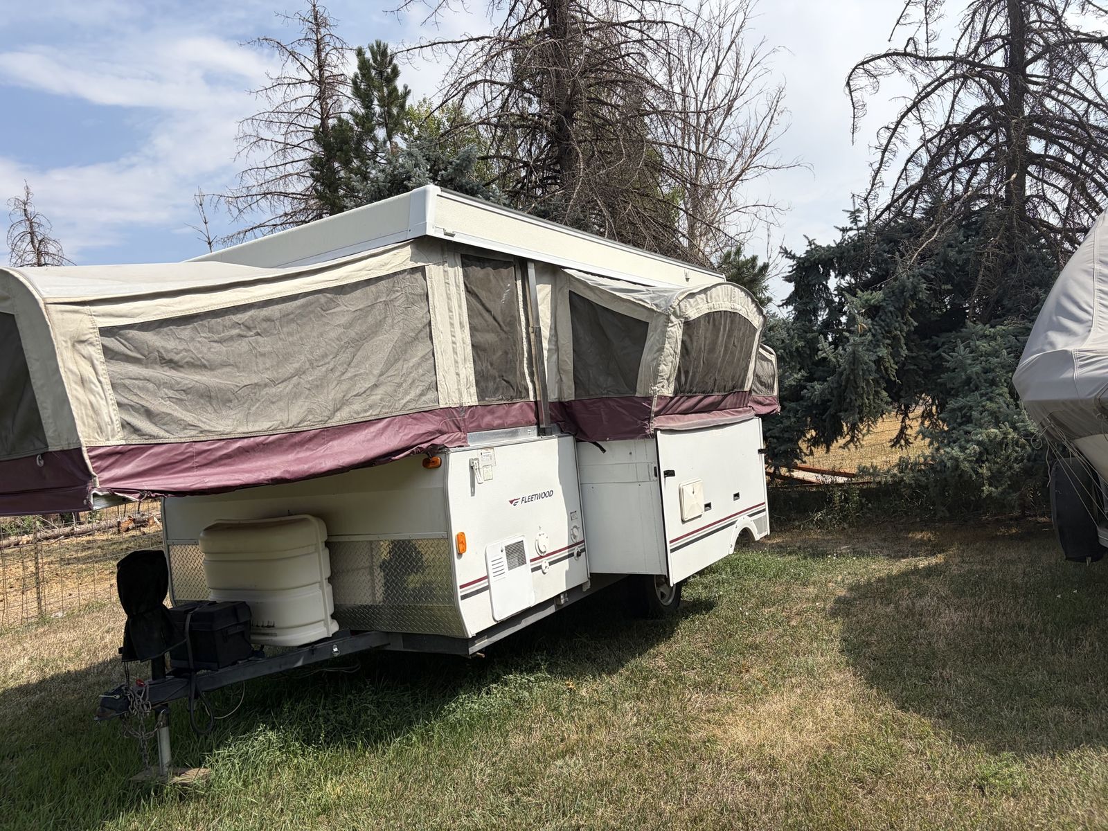 Fleetwood Pop-Up Tent Travel Trailer Camping Camper