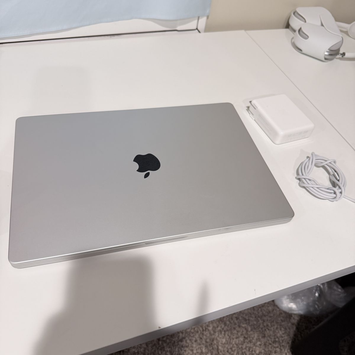 Macbook Pro M3 Pro 16 Inch 99% Battery Health Like New