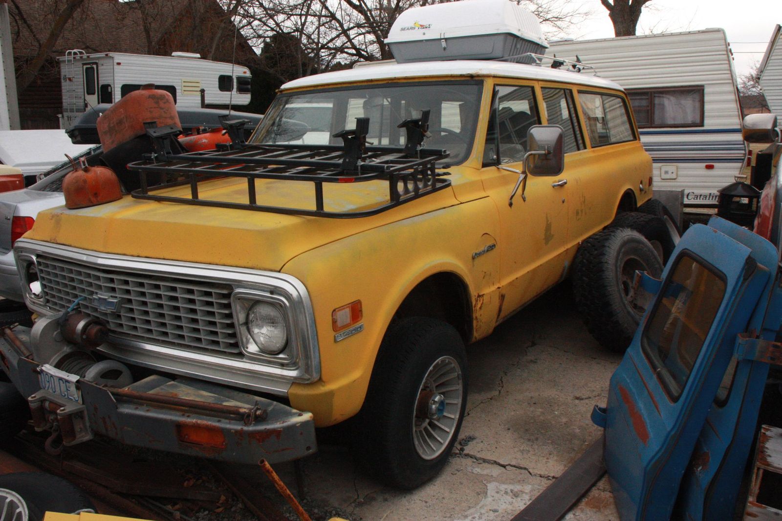 72 Suburban