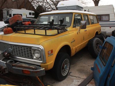 72 Suburban