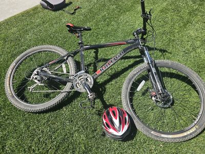 Raleigh Men's mountain bike and helmet