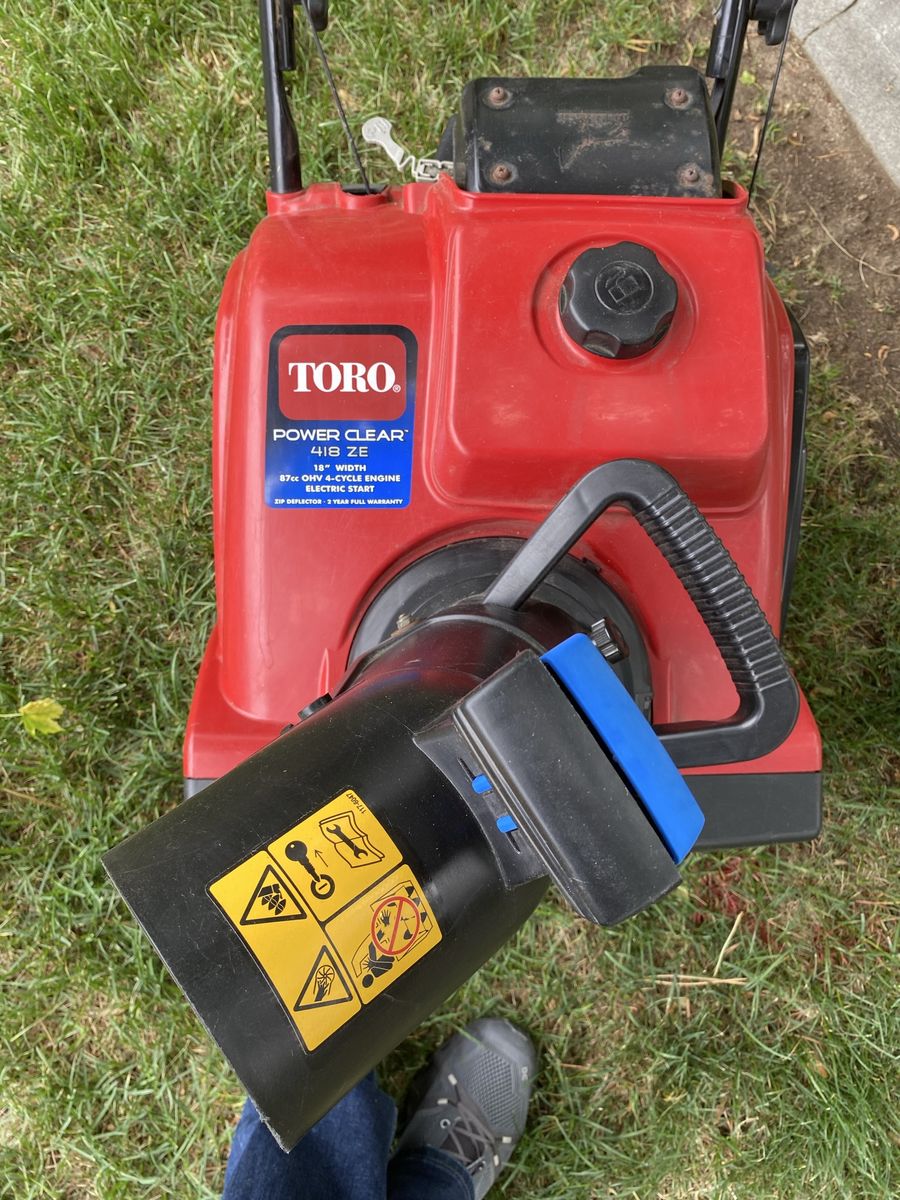 Toro Power Clear 418 ZE Snow Blower - 18 Inch 87cc 4-Cycle Electric Start