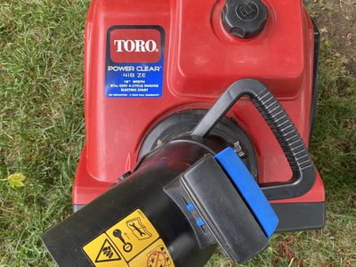 Toro Power Clear 418 ZE Snow Blower - 18 Inch 87cc 4-Cycle Electric Start
