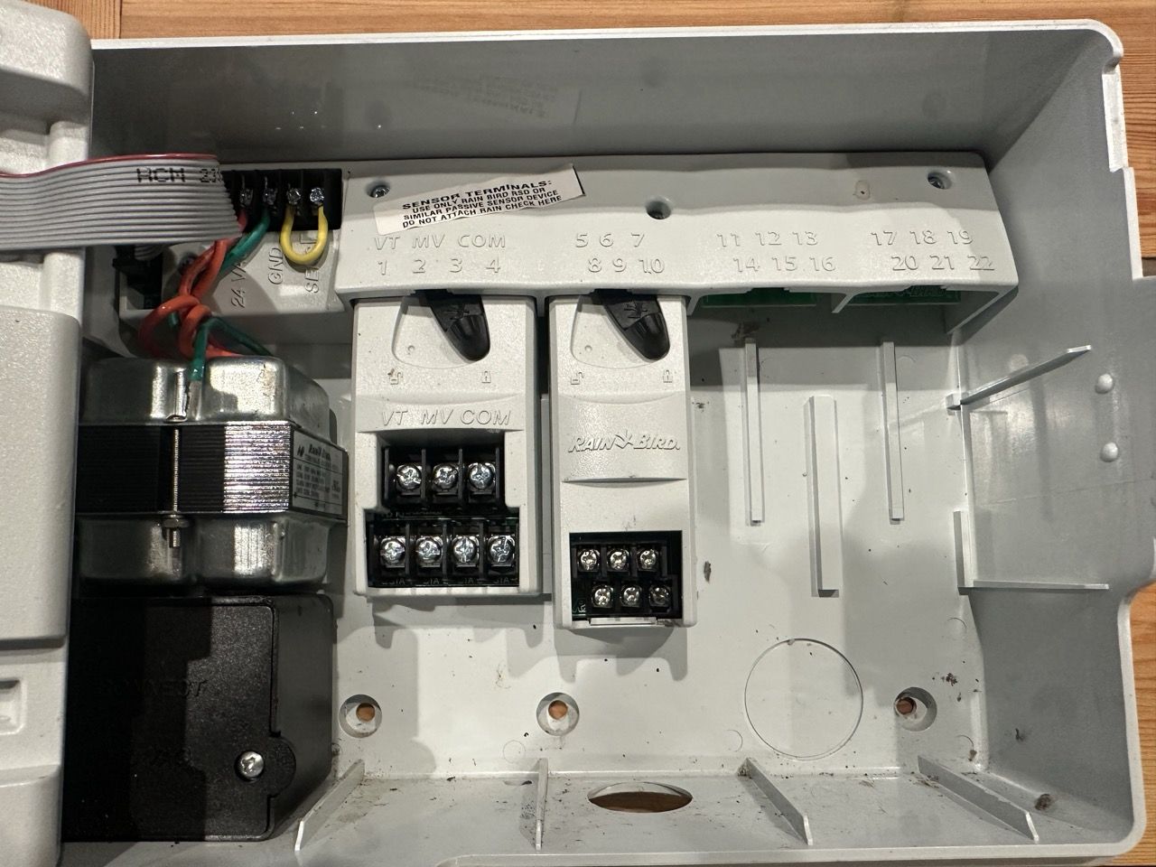 Main image 4