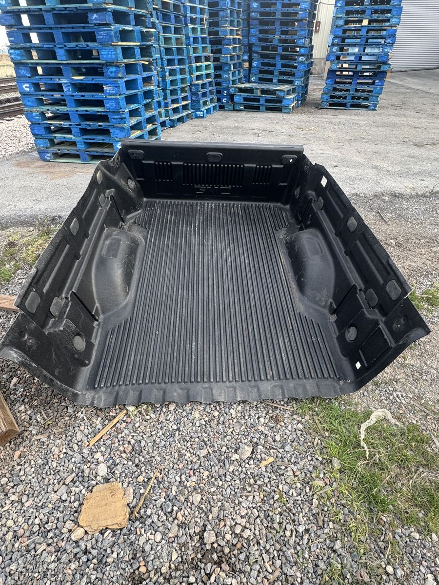 GMC BED LINER