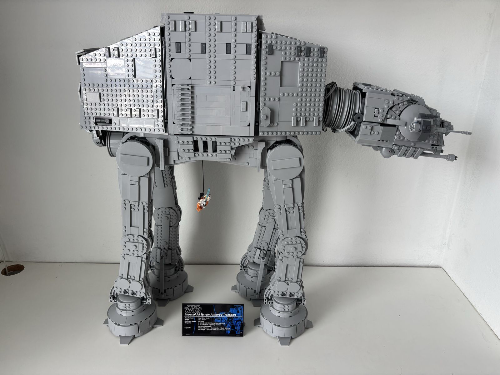 Lego Star Wars UCS AT-AT